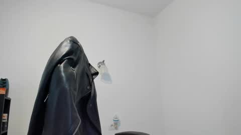 Snapshot of alphagodleatherking92 chatting on 12.26.24 LeatherMaster online show from 12.26.24