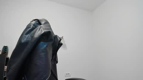 Snapshot of alphagodleatherking92 chatting on 01.03.25 LeatherMaster online show from 01.03.25