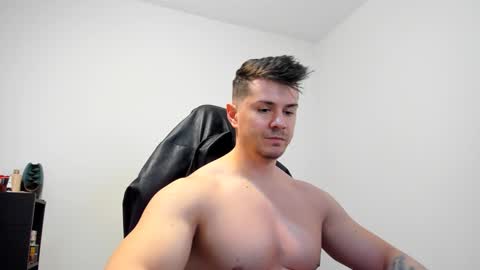 Snapshot of alphagodleatherking92 chatting on 01.26.25 LeatherMaster online show from 01.26.25