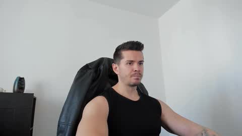 Snapshot of alphagodleatherking92 chatting on 09.19.25 LeatherMaster online show from 09.19.25