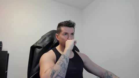 Snapshot of alphagodleatherking92 chatting on 10.07.25 LeatherMaster online show from 10.07.25