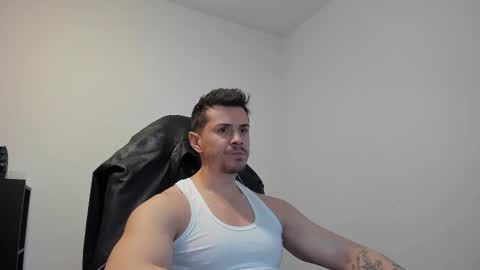 Snapshot of alphagodleatherking92 chatting on 10.08.25 LeatherMaster online show from 10.08.25