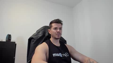 Snapshot of alphagodleatherking92 chatting on 10.10.25 LeatherMaster online show from 10.10.25