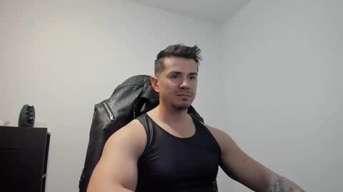 Snapshot of alphagodleatherking92 chatting on 11.05.25 LeatherMaster online show from 11.05.25