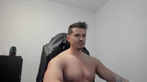 Snapshot of alphagodleatherking92 chatting on 11.06.25 LeatherMaster online show from 11.06.25