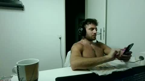 Snapshot of alphah_hunk chatting on 06.27.26 alphah_hunk online show from 06.27.26