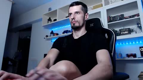 Snapshot of alphamastertodd chatting on 10.12.25 MasterTodd online show from 10.12.25