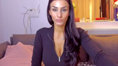 Michelle online show from 11.16.25