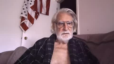 AlphaUniform online show from 04.23.26