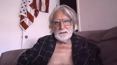 AlphaUniform online show from 04.23.26