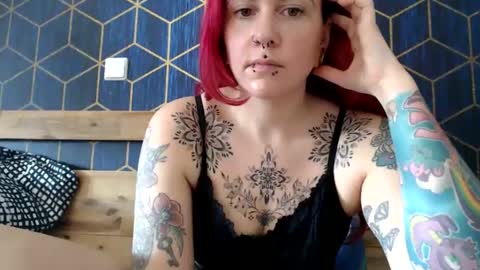 Snapshot of alternative_milf chatting on 03.23.26 Lily online show from 03.23.26