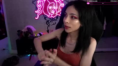 Sofie Kimino online show from 12.25.24