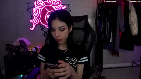 Sofie Kimino online show from 12.28.24