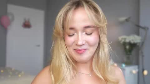 Amelia NEXT STREAM  online show from 04.04.26