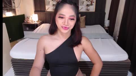 aluxekristine online show from 09.17.25