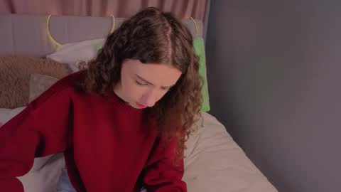 Snapshot of alvanalbach chatting on 09.20.25 alvanalbach online show from 09.20.25