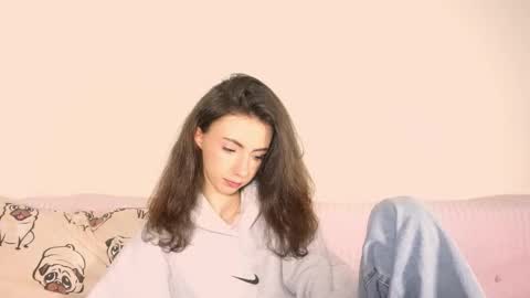 Snapshot of alvanalbach chatting on 10.20.25 alvanalbach online show from 10.20.25