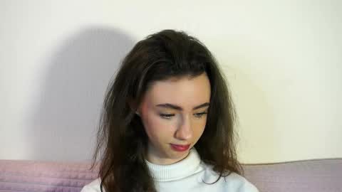 Snapshot of alvanalbach chatting on 10.29.25 alvanalbach online show from 10.29.25