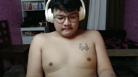 Snapshot of alvin_chenxxx chatting on 10.08.25 alvin_chenxxx online show from 10.08.25