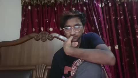 Snapshot of alvin_miler chatting on 10.05.25 alvin miler online show from 10.05.25