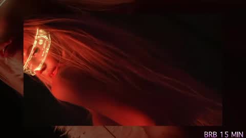 Alvuwka online show from 04.14.26