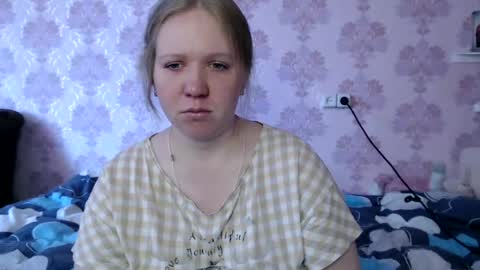 Snapshot of alya764770 chatting on 06.24.26 alya764770 online show from 06.24.26