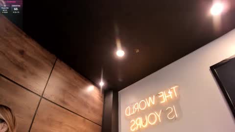 Snapshot of alyamonroe chatting on 10.04.25 Alya online show from 10.04.25