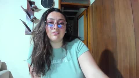 Alynessa Sparkle online show from 09.25.25