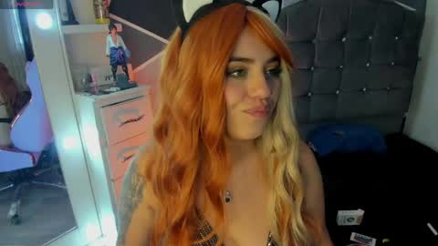 Snapshot of alysa_magic chatting on 05.25.26 alysa magic online show from 05.25.26