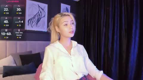 Snapshot of alysiasun chatting on 06.21.26 Alysia online show from 06.21.26