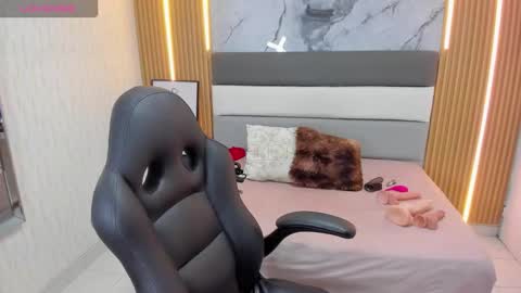  ALYSSA   online show from 10.30.25