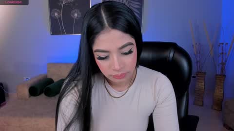 Snapshot of alyssadean_ chatting on 02.14.25 Aly online show from 02.14.25