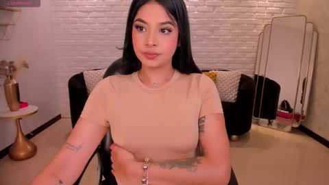 Snapshot of alyssadean_ chatting on 09.10.25 Aly online show from 09.10.25