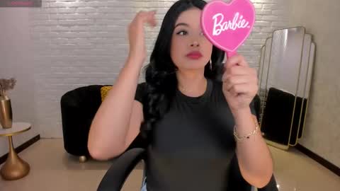 Snapshot of alyssadean_ chatting on 11.06.25 Aly online show from 11.06.25