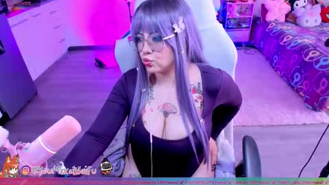  . Monday to Saturday at 10pm and 6am Colombia time online show from 02.04.26