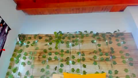 alyssia online show from 03.04.25