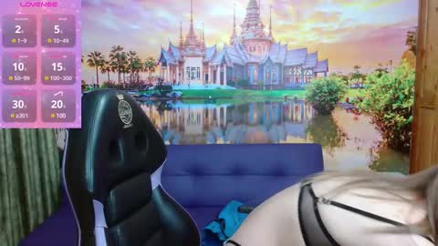 Alyy online show from 03.11.25