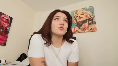 Isabella online show from 01.19.25