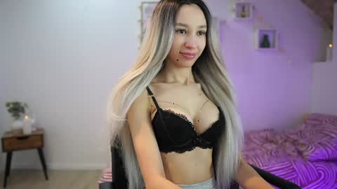 Amai  Liu online show from 02.05.25