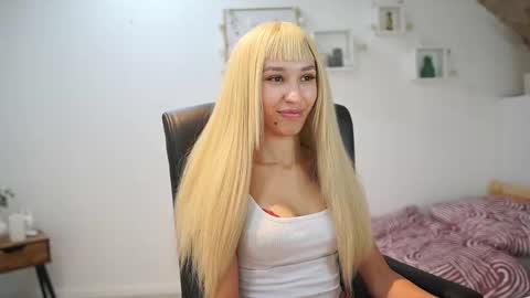 Amai  Liu online show from 09.22.25