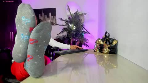 anny online show from 10.06.25