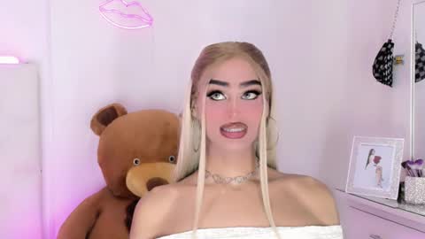 Snapshot of amal_baddel_ chatting on 02.03.26 amal_baddel_ online show from 02.03.26