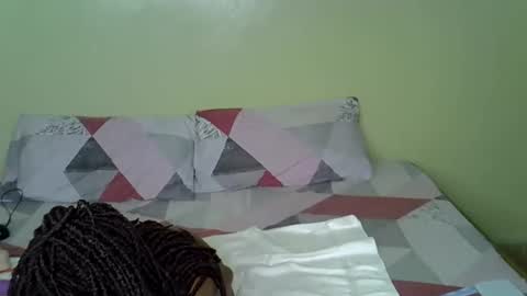 Snapshot of amala01 chatting on 02.27.26 amala01 online show from 02.27.26