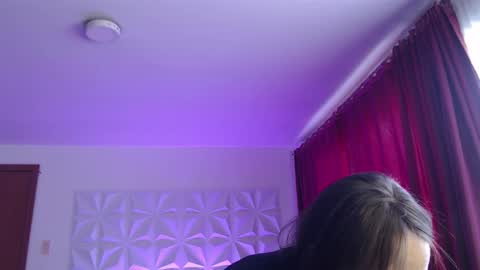 Snapshot of amalett chatting on 10.13.25 Amalett online show from 10.13.25