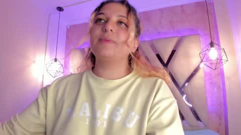 Amalia Im Back See you soon this January 7 at 10 pm Colombia time online show from 02.16.25