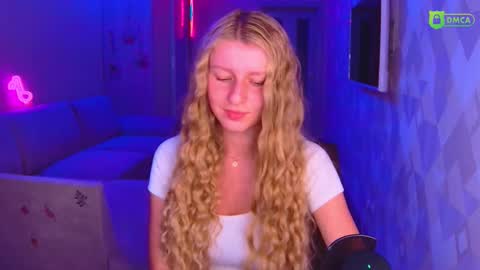 Snapshot of amaliaqueen999 chatting on 10.04.25 Amalia online show from 10.04.25