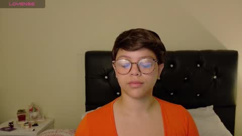         online show from 03.10.25