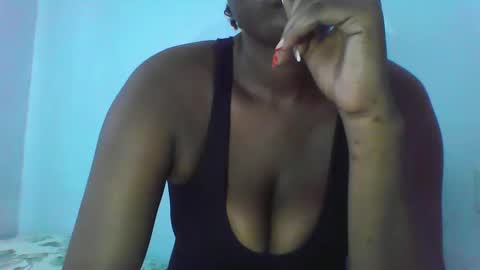 Snapshot of amanda1523 chatting on 10.09.25 Lin online show from 10.09.25