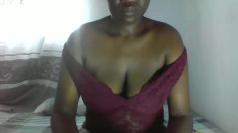 Snapshot of amanda1523 chatting on 11.04.25 Lin online show from 11.04.25