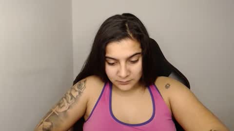 The queen of the biceps  online show from 01.10.25